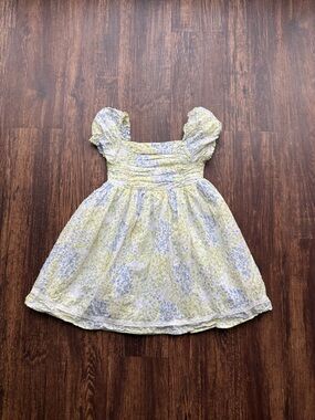 Cupcakes and Cashmere Girl Floral Smocked Puff Sleeve Easter Dress Spring Size 5